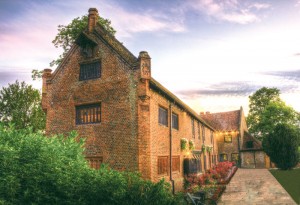 tudor-barn-01-hdr-brightened-lowres